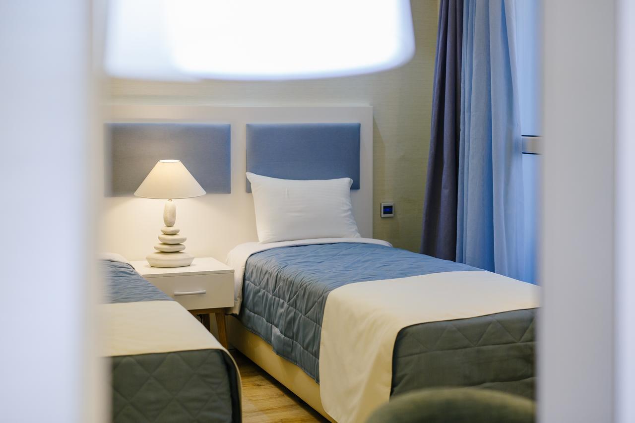 Qbic City Hotel Larnaca Exterior photo