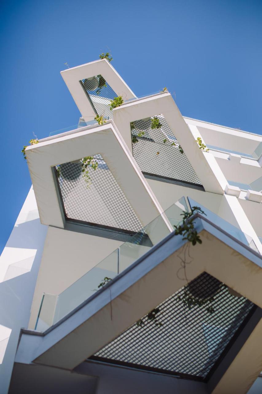 Qbic City Hotel Larnaca Exterior photo